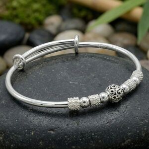 Minimalist 999 Silver Beaded Dainty Chic Bangle Bracelet Modern Quiet Luxury